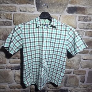 Patagonia Men’s Organic Cotton Short Sleeve Button Down Shirt Teal Gingham Plaid